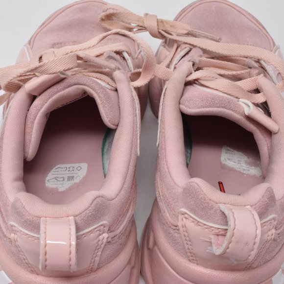 PUMA x Hello Kitty Nova 2 Sneakers Kids 12C Pink Lace Up 90s Comfort Active - Picture 8 of 16